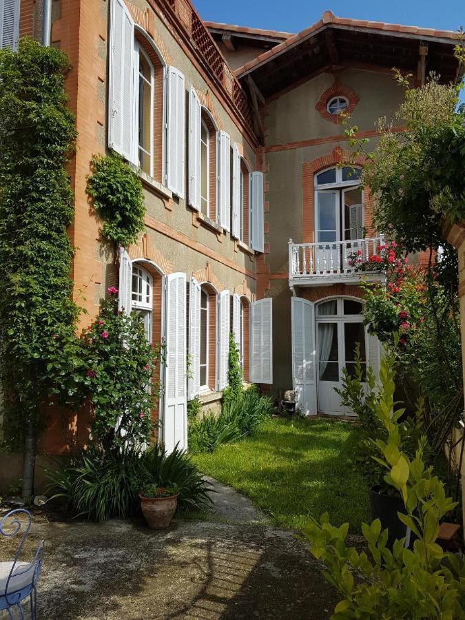 B&B Le Domaine Des Marcoujans Saint-Elix-le-Chateau Экстерьер фото